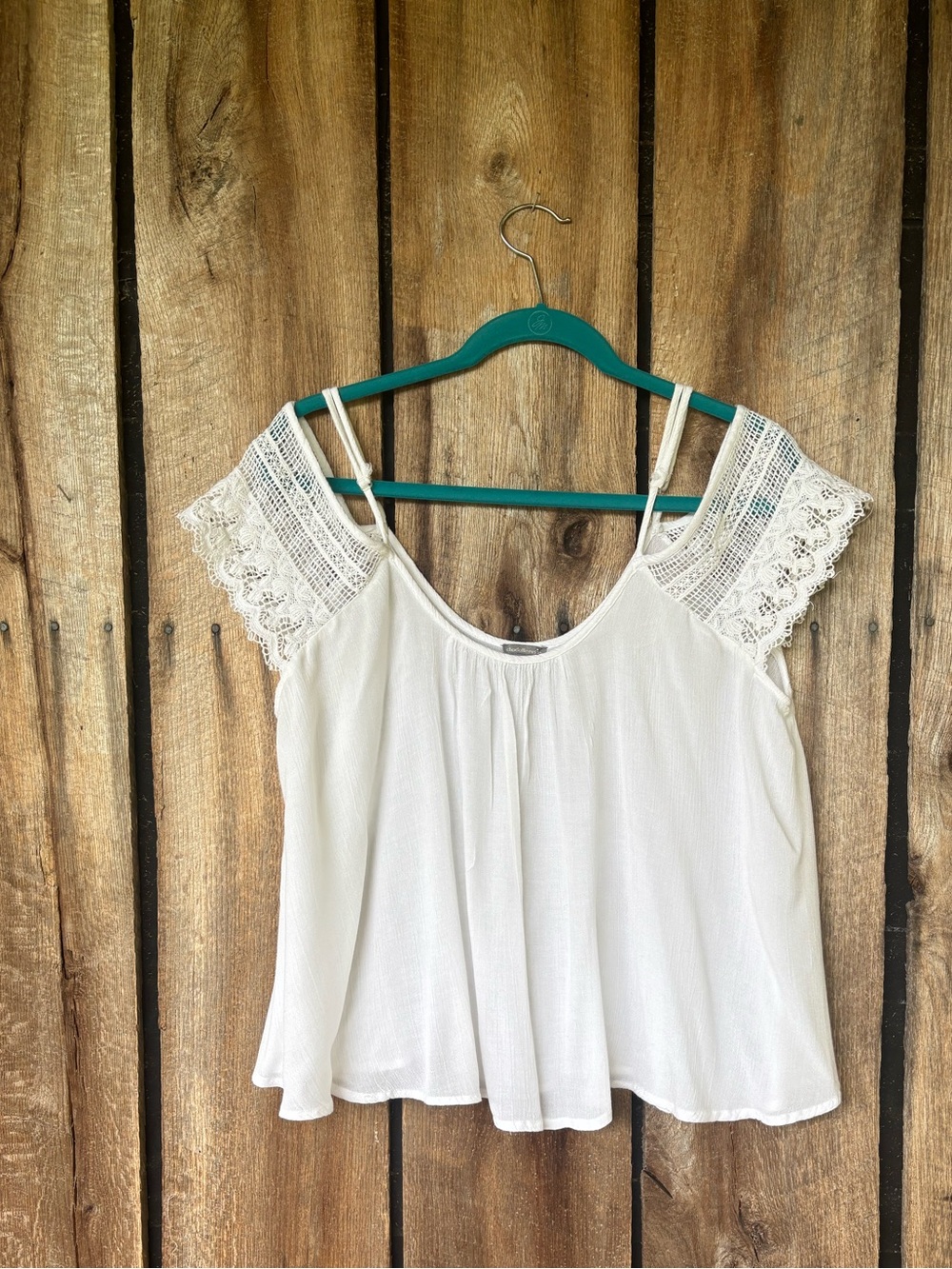 Charlotte Russe Ivory Lace Cold Shoulder Blouse Women's Large Boho Flowy Top